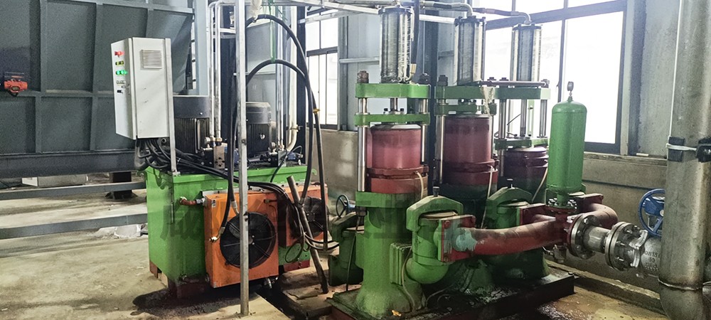 壓濾機柱塞泵三缸泵現(xiàn)場使用圖片5 洗煤廠大流量壓濾機節(jié)能入料泵